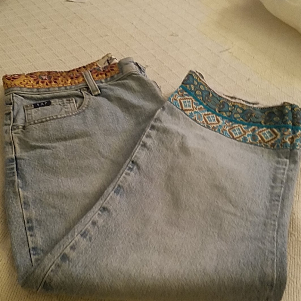 3/$25 Express Jean Capri